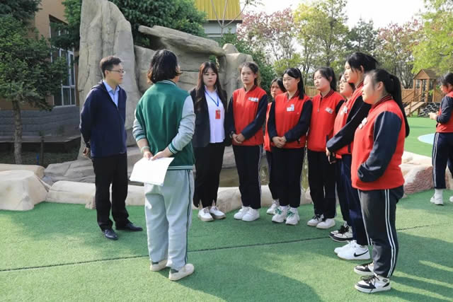 寧夏新東方組織部分學生赴校企合作單位參觀學習